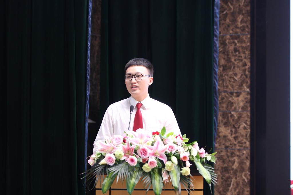 讲春梅故事 学英模精神 育法学新人——加拿大pc走势预测网站pc飞飞与邵阳法院联合开展读书报告会·座谈会